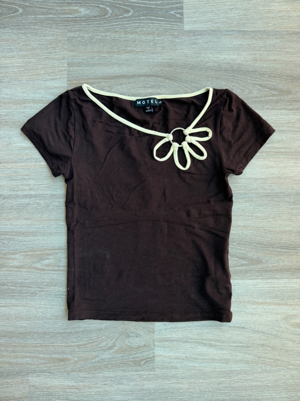 Motel Rocks Brown Short Sleeve Top with Cream Floral Ring Detail